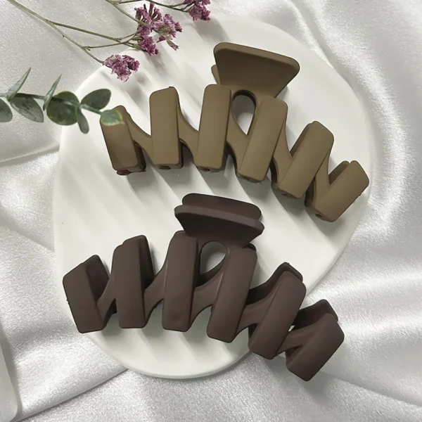 Women Hair Claw Clips Korea Coffee Beige Acrylic Large Hair Claw Hairpin Geometric Barrettes Crab Girl Headwear Hair Accessories - Image 52