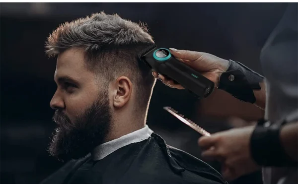 VGR 001 977 new hair trimming set high-end men's hair clipper intelligent digital display electric pusher carving and whitening - Image 30